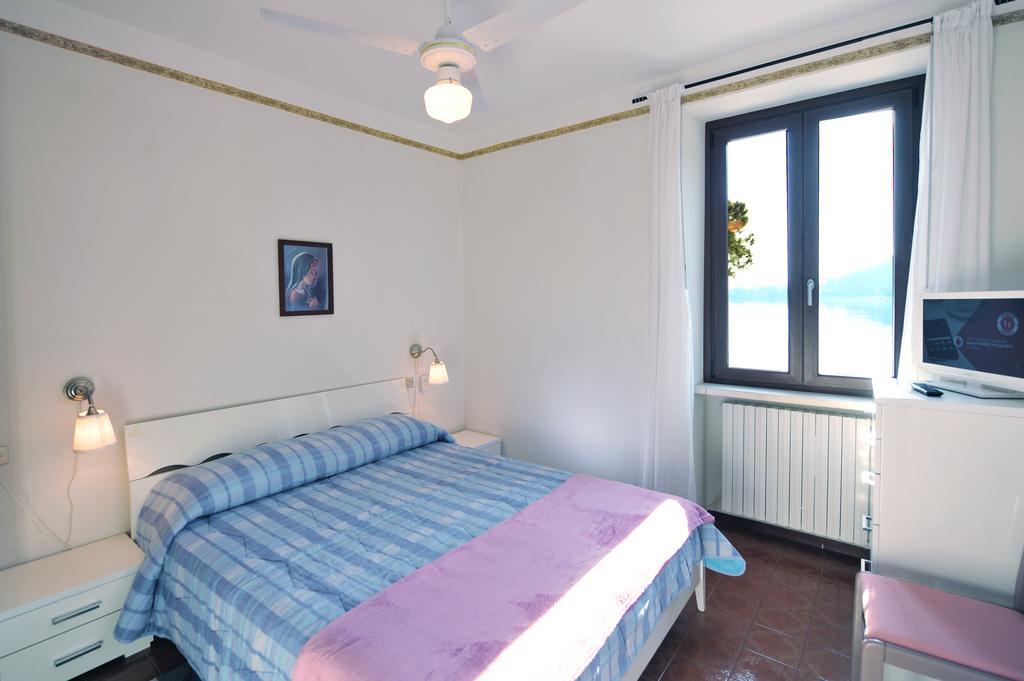 Casabb Apartment ตอสโกลาโน มาแดร์โน ภายนอก รูปภาพ