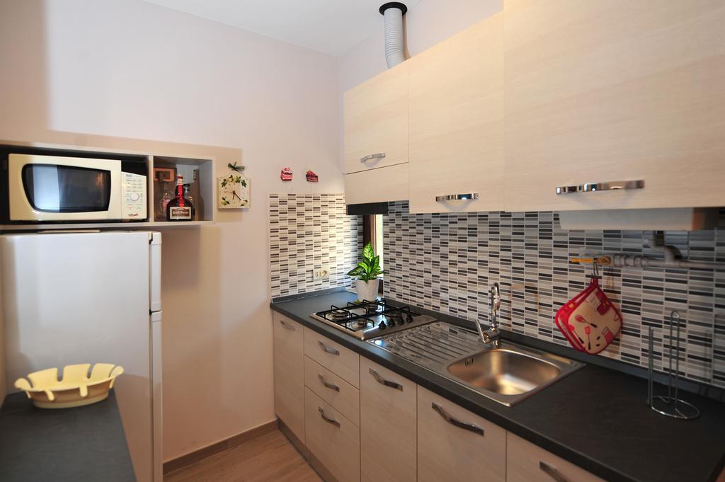 Casabb Apartment ตอสโกลาโน มาแดร์โน ภายนอก รูปภาพ